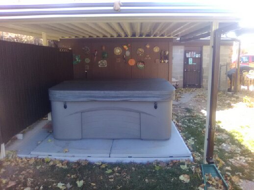 SpringUtah's tweet image. Congratulations to Sam R. and family in Ogden for being Enticed by their new Fantasy Spa.

@FantasySpas #FantasyEntice #WaterFallFeature #FivePersonSpa #IceBucket