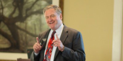 Economist Tom Cunningham discusses the November jobs report and why this matters to lenders. #economics mainstreet-tech.com/november-jobs-… #CECL #banking