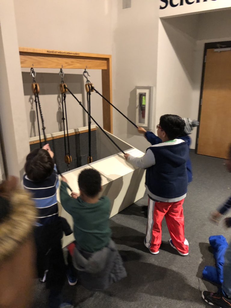 ErinSandusky's tweet photo. Exploring @SCStateMuseum @NSECrickets @NSE_STEM https://t.co/Xyl79WJG0Y
