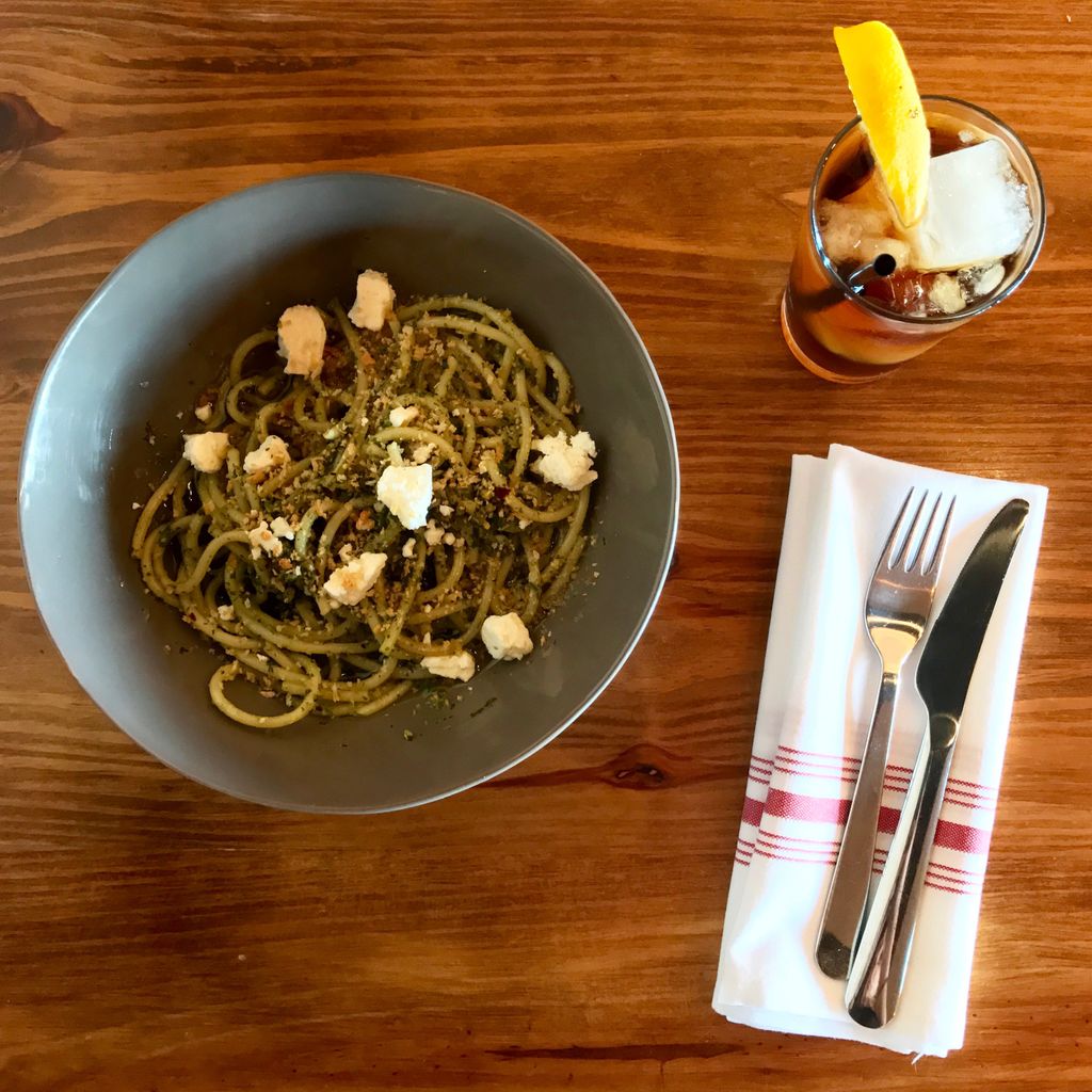 bodegamcallen's tweet photo. Our Power Lunch menu items are all quite tasty and come with iced tea 😋 https://t.co/zVAnB0jTX5