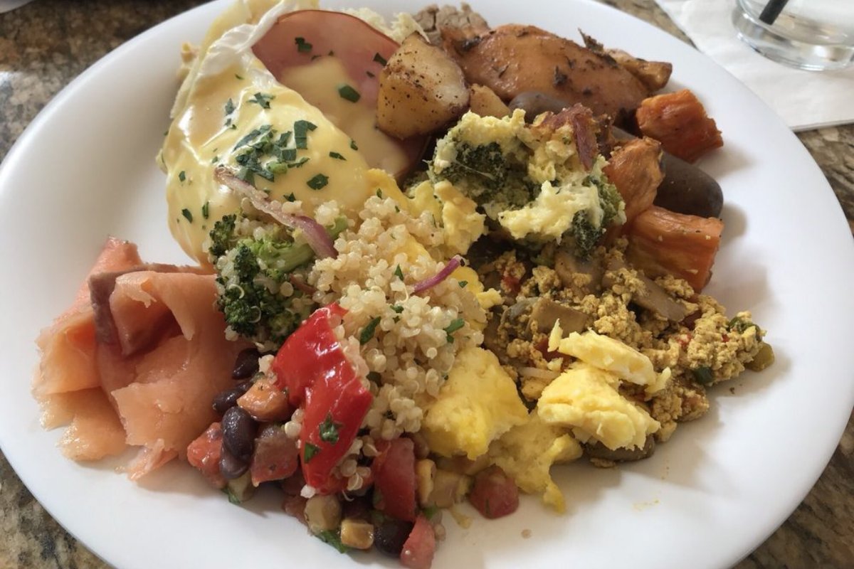 The only question necessary: Where to begin? #brunch #buffet