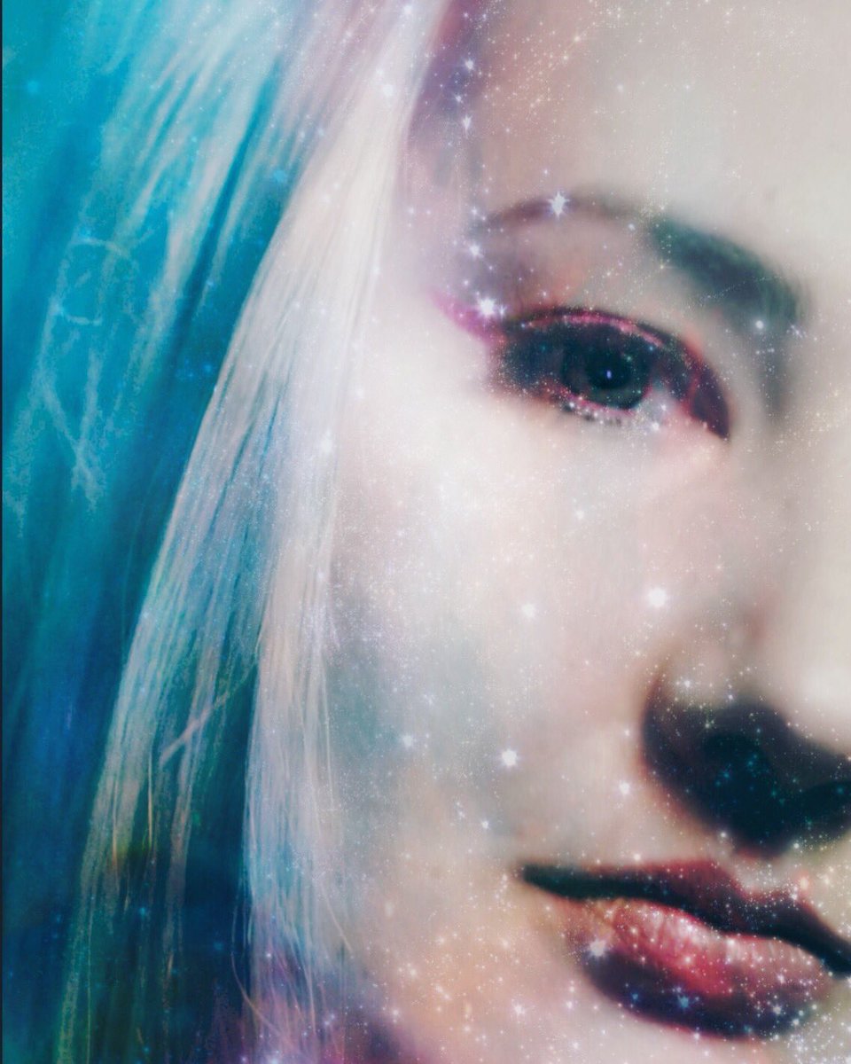 katiearmiger's tweet photo. So excited for the #keepitalltogether video coming soon. 🔮🦄👩🏻🎤 https://t.co/OBLHh0lcPW