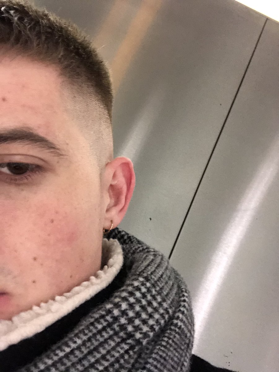 OskarFolmann's tweet photo. Mine brødre i Top Style leverer altid frisk fade til folket https://t.co/iKMasjQlW3