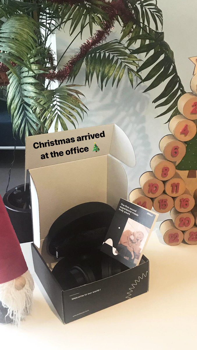 dottsaudio's tweet photo. Christmas has arrived at dotts office! 🎄 Take a look at our Packaging and totally assembled headphones 🎧 https://t.co/ddwDJokHYW