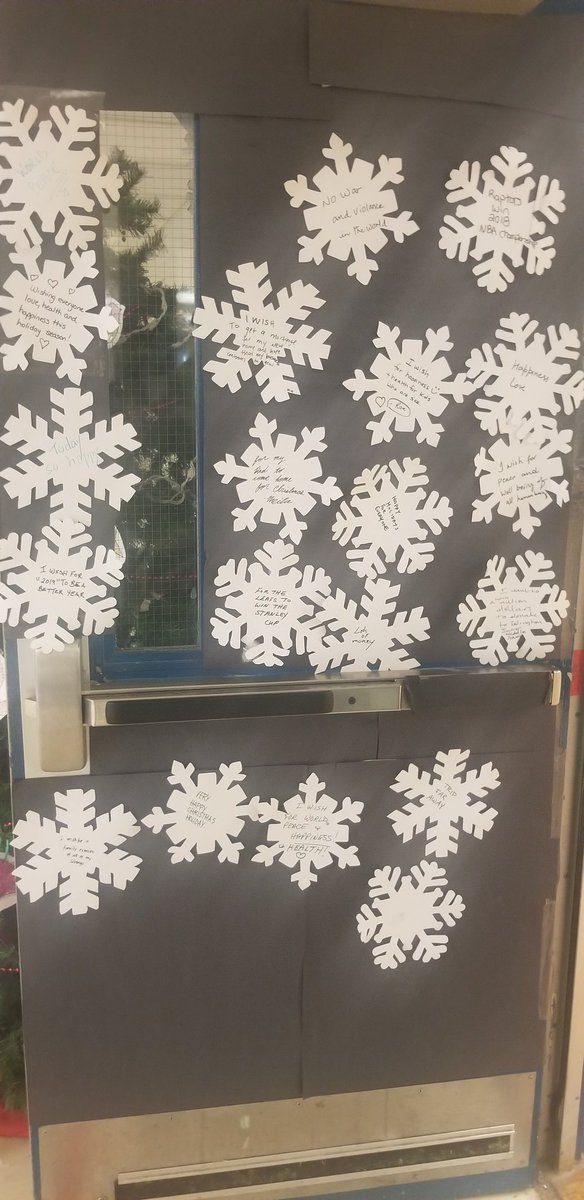 Peace symbols that represent the many cultures and faiths of Islington.  "Wish upon a snowflake" - Ss and parents express a wish and post on our walls. #voice <a href="/tdsb/">Toronto District School Board</a> <a href="/s_spyropoulos/">Sandy Spyropoulos</a> <a href="/malloy_john/">John Malloy</a> @TDSB_John <a href="/ETGuardian/">Etobicoke Guardian</a> <a href="/RobinPilkey/">Robin Pilkey</a> <a href="/NunziataPatrick/">Patrick Nunziata 🇨🇦</a>