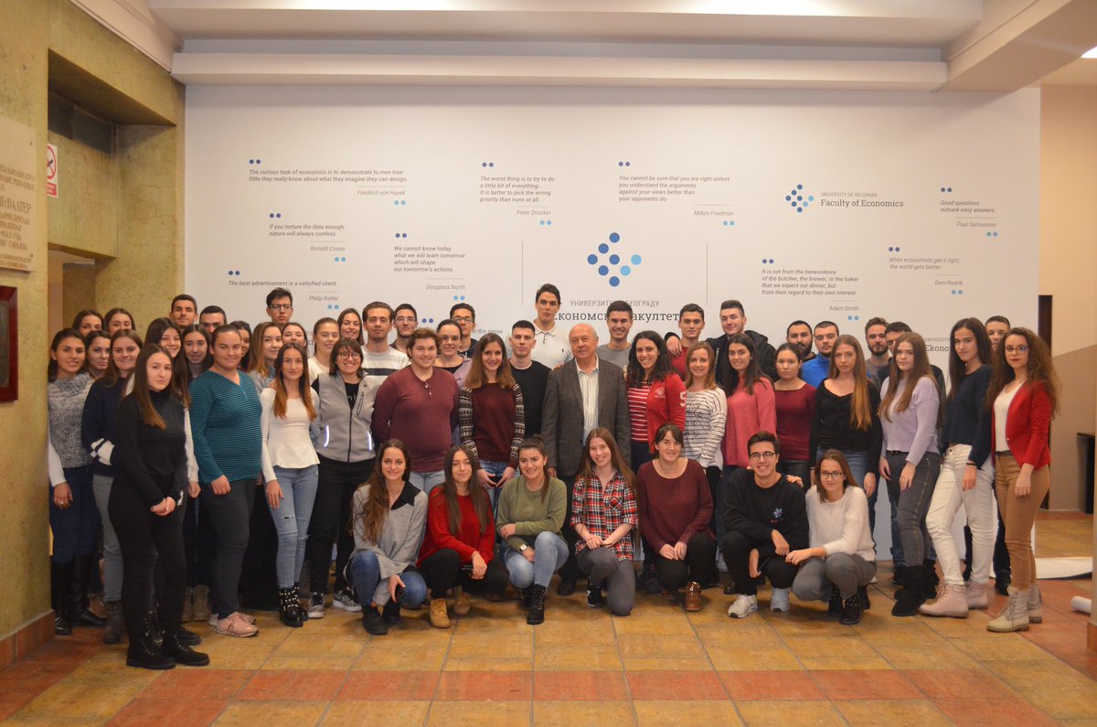 bboricic's tweet photo. PRED KRAJ SEMESTRA. Da li je njima bilo teže sa mnom, ili meni s njima? Ovo pitanje je ove godine izlišno, jer se radi o izuzetno poletnoj i ambicioznoj generacije studenata! Još mesec dana nam je do ispita, i sada se zajedno pripremamo da osvojimo Matematiku! https://t.co/s09HNJLQZn