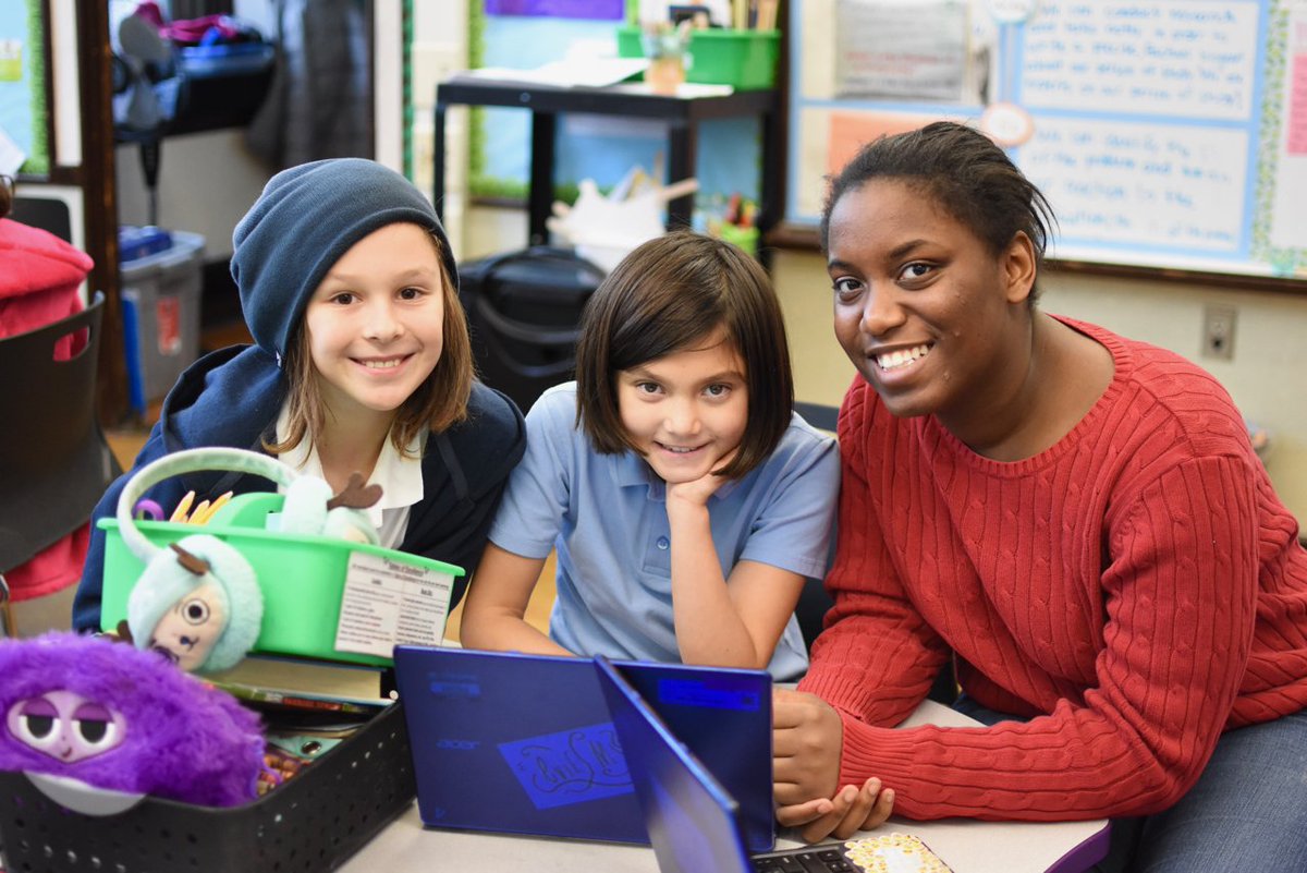 HarunaBPS's tweet photo. @MendellSchool coding class showing off some impressive @Scratch projects! #bpscoders #hourofcode @CSEdWeek @BPSTechnology @BostonSchools #bpspn https://t.co/LVCnEYSVxY