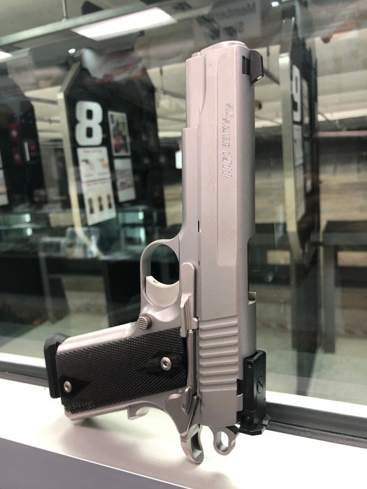 This competition-worthy Sig Sauer 1911 45acp is on sale today at $989! Get yours now and give it a swing at the range today! 
#ChristmasCountdownSuperSale #SigSauer #xringsecurity #safeshooting #indoorshootingrange #hawaii #firearms #safetyfirst #guns #gunsdaily #NRA
