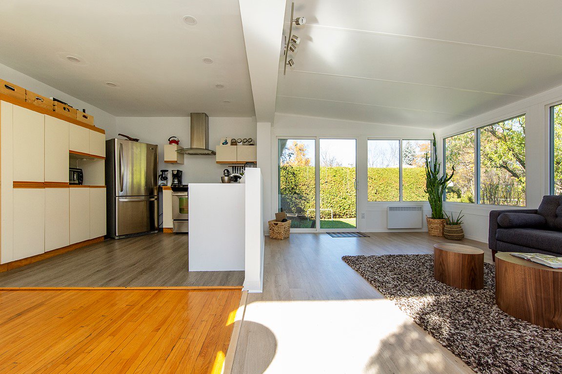 LS_Sunrooms's tweet image. Open up your home with a LivingSpace sunroom addition. Schedule a design consultation with one of our Premier Partners at livingspacesunrooms.com/request-a-quot…