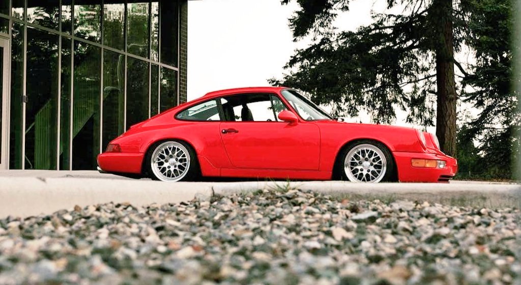 Happy #FridayFeeling!🍻✨😎✌

#Porsche #964Carrera Beauty!👌💯
📸 > @Cult964 | #Cult964

<a href="/PorscheRetail/">Porsche Retail Group</a> <a href="/Porsche911UK/">Porsche911UK</a>
<a href="/PorscheSauce/">Porsche Sauce</a> <a href="/oliveri_pablo/">Pablo Oliveri</a>
@christiansagli1 <a href="/HelenGoff/">Helen Goff</a>
<a href="/DP_Grouch/">LIVE LUX</a> @Matzke_Marco
<a href="/Bertieschip/">🅵1🆂🅲🅷🅸🅿🅿🅸🅴🇳🇱37K</a> <a href="/vividcloudofwat/">Vivid Cloud Of War</a>
<a href="/FAFBulldog/">🇬🇧 Fast & Ferocious</a> <a href="/LienhardRacing/">LienhardBildwerke © ⛽</a> 👊💥