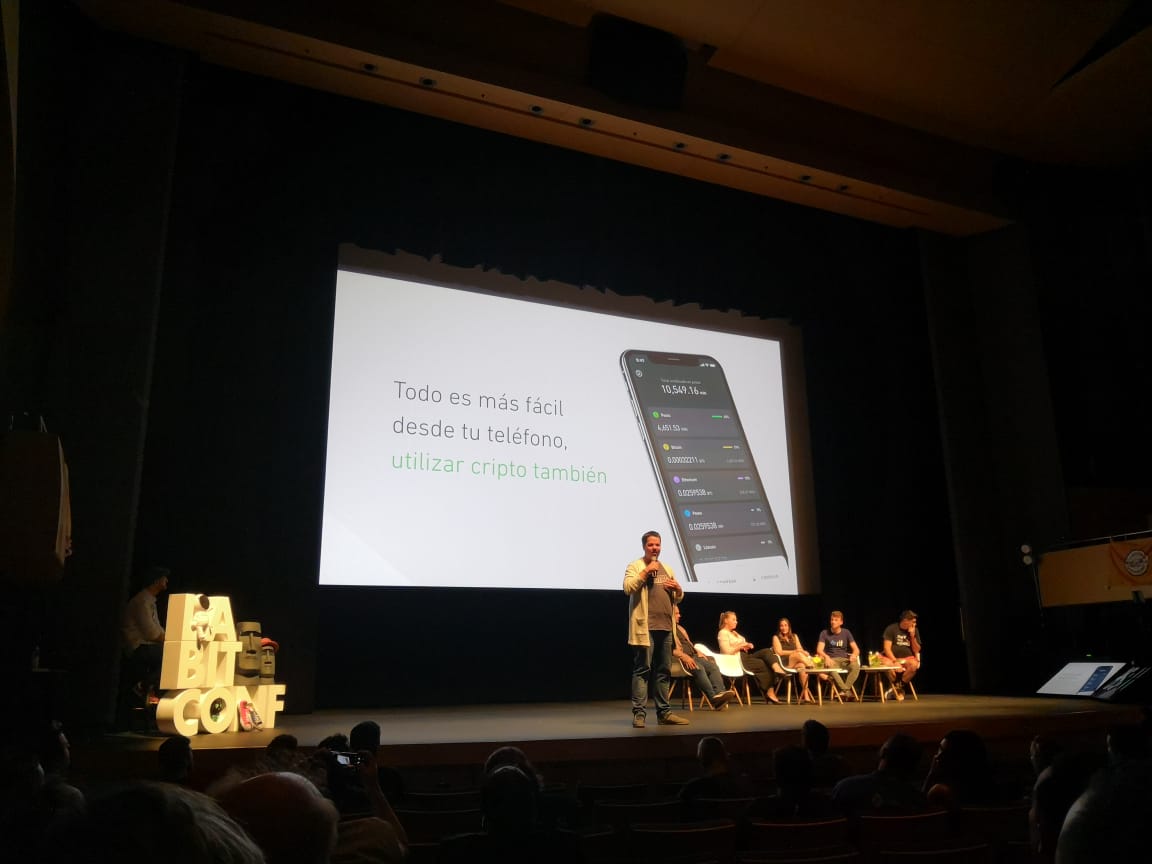 Las empresas del sector eligen <a href="/laBITconf/">LABITCONF</a> para lanzar sus productos al mercado latinoamericano. Pablo Gonzalez, Co-Founder de <a href="/Bitso/">Bitso</a> nos pone al tanto de la app que estará disponible a partir  del próximo 10/12 💪