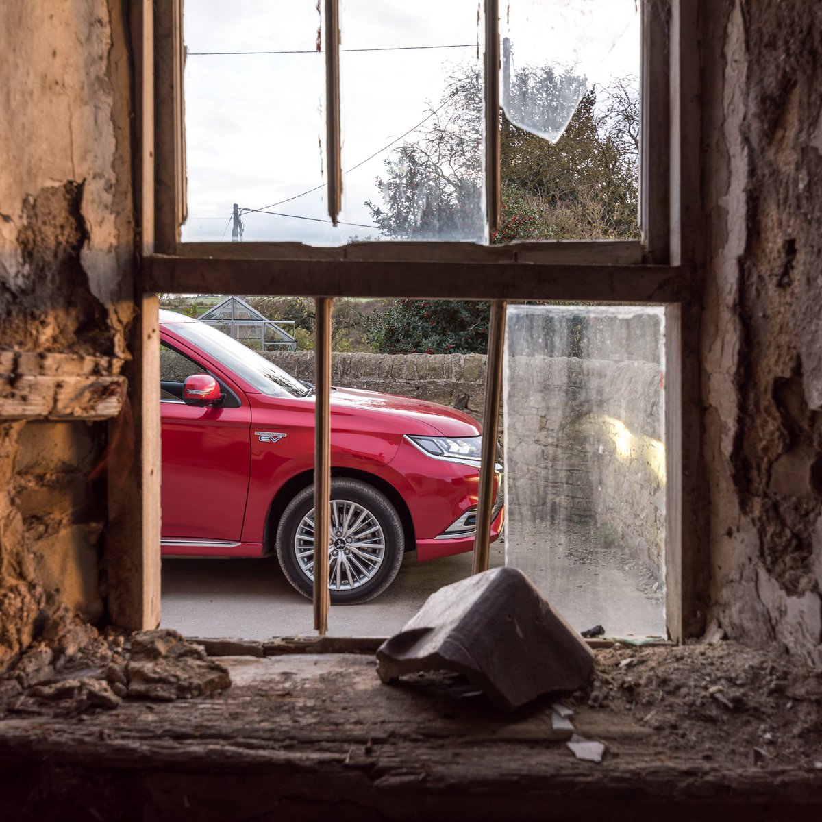 Can you guess the model through the window?
-
#car #model #mitsubishi #newcar #model #guess #carknowledge #mystery