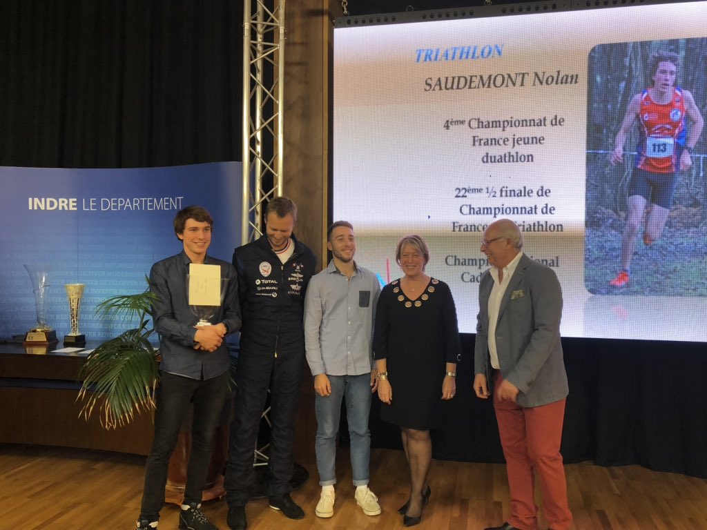 Podium des 36 d'Or
36 d'Or : Mélanie Regniez - Tir sportif Chabris /Tir sportif 
36 d'Argent : Aurélie Teinturier - US La Châtre /Natation 
36 de Bronze : Guillaume Monmasson - ACBB Issoudun /Cyclisme 
🥉🎖️🏆🚴🏸🥋🎯🏊👏
#indre #sport #CDOS