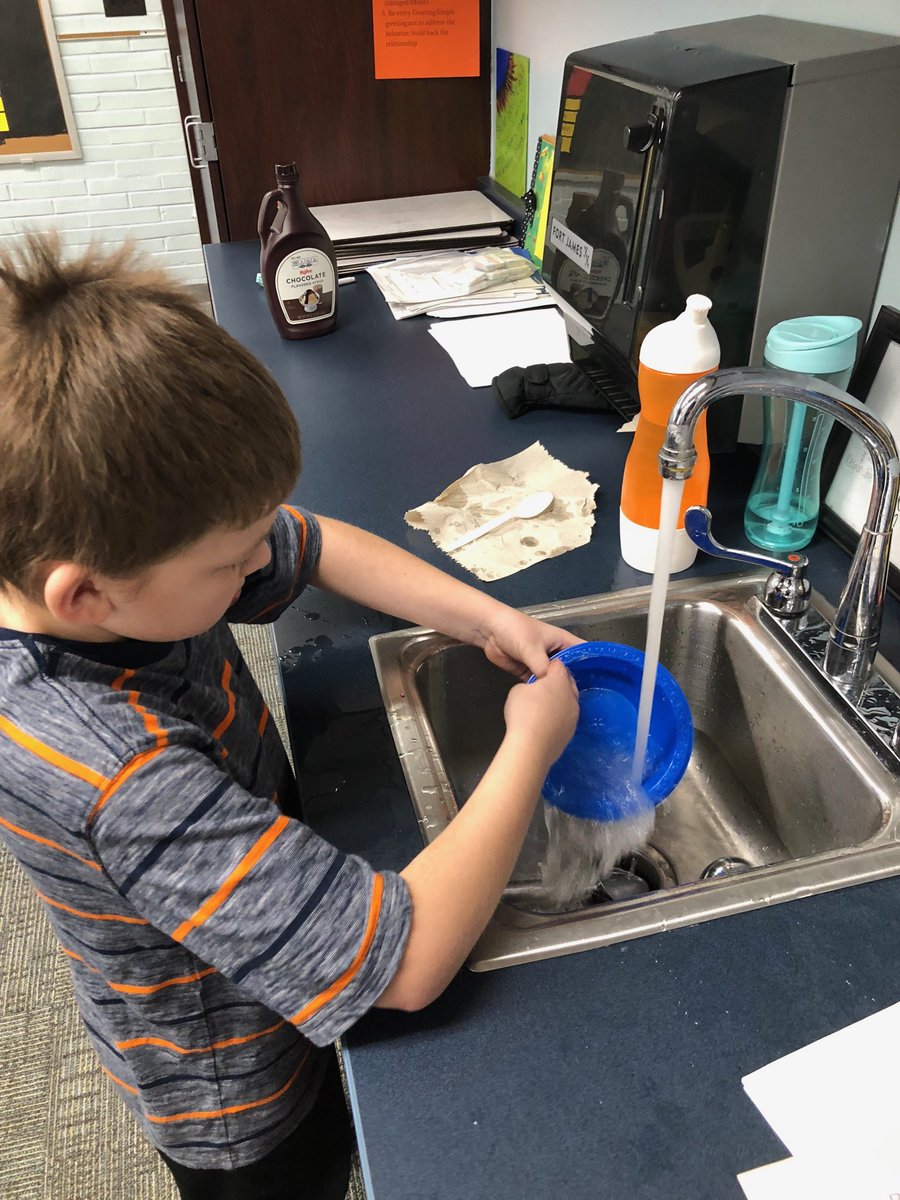 3H believes in recycling! Cody is washing out his ice cream bowl to recycle it in the blue bin in our classroom. #3HCC