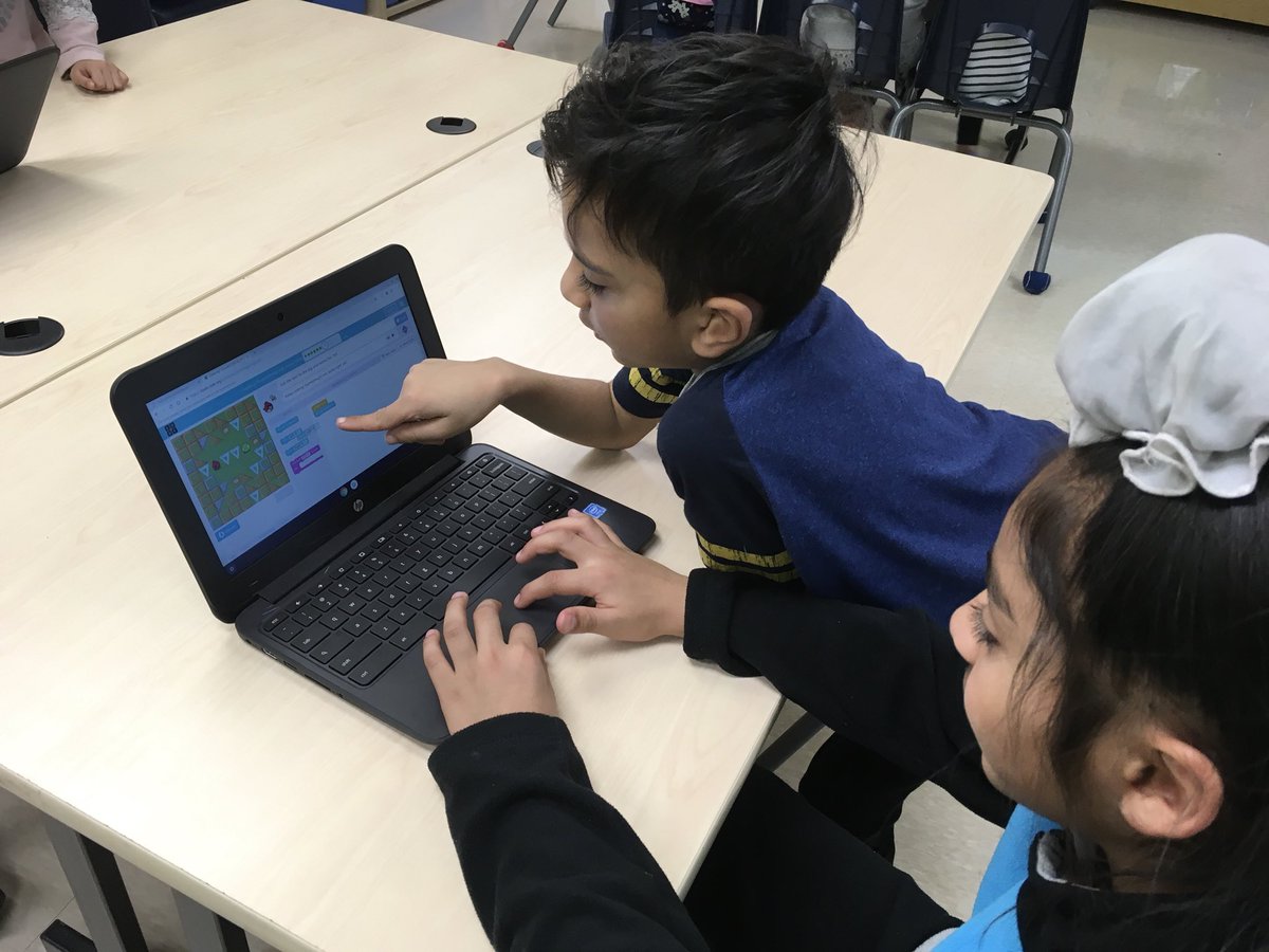 launchwithred's tweet image. Grade 3 Ss who have never coded before... now #believe in the power of #CodingtoLearn #GrowthMindset #CanWeCodeAllDay #peel21st @EldoradoPDSB
