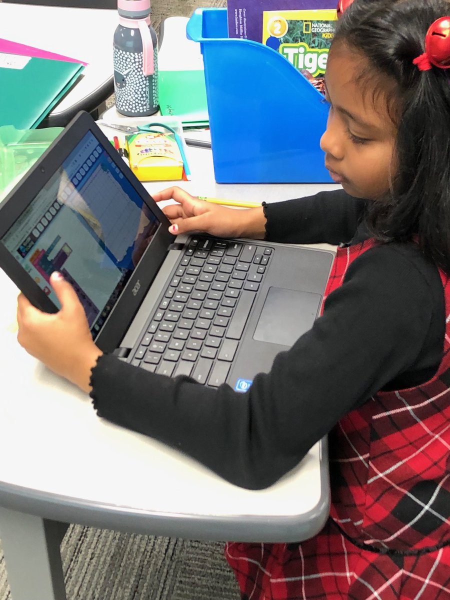 msullivan406's tweet image. My second graders are coding and loving it ⁦@Spradley_El⁩ #hourofcode #ProsperCodes