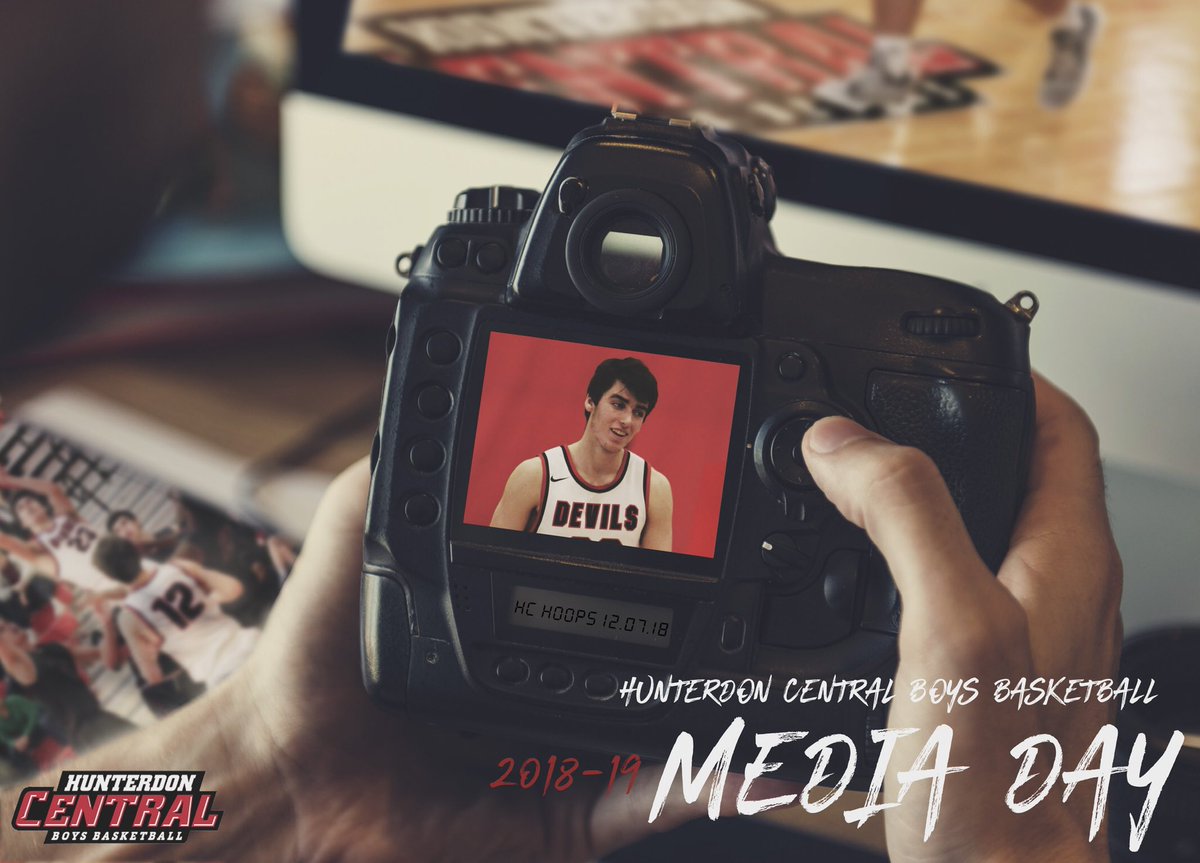 SLCreativeVid's tweet photo. The countdown to tipoff begins tonight with the inaugural @RedDevilsHoops Media Day 📷 shoot at the Fieldhouse. Which Red Devil will go all in and take MVP honors? 🤔🔴⚫️⚪️ #CapturingTheMoment #RedDevilPride #RedDevilsHoops #MediaDay #PhotoShoot https://t.co/e2lfvXMghi