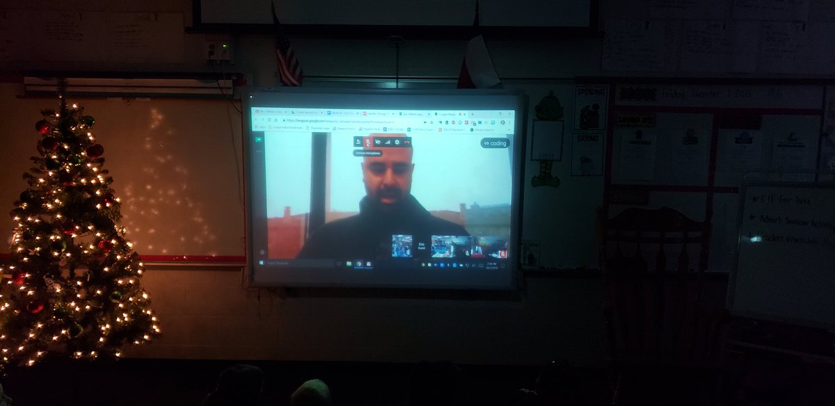 TallmanClass's tweet image. Ended our coding today with a video chat using Google Hangouts learning how to create a webpage from Mr. Tallman and how he creates web pages in his job. #ProsperCodes @FierceFolsom #2ndgradelearners