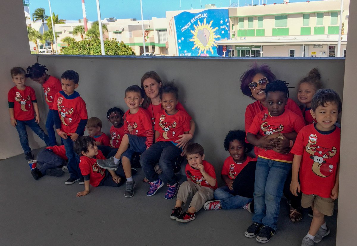 KWUrgentUpdate's tweet photo. More than 600 kids took a "flight to the North Pole" yesterday from EYW_KWIA - the annual event turns #keywest airport into a winter wonderland. #floridakeys #flkeys #flighttothenorthpole #christmasinthekeys #conchrepublic #silverliners https://t.co/LCnPPLc3S7

— Monroe Count…
