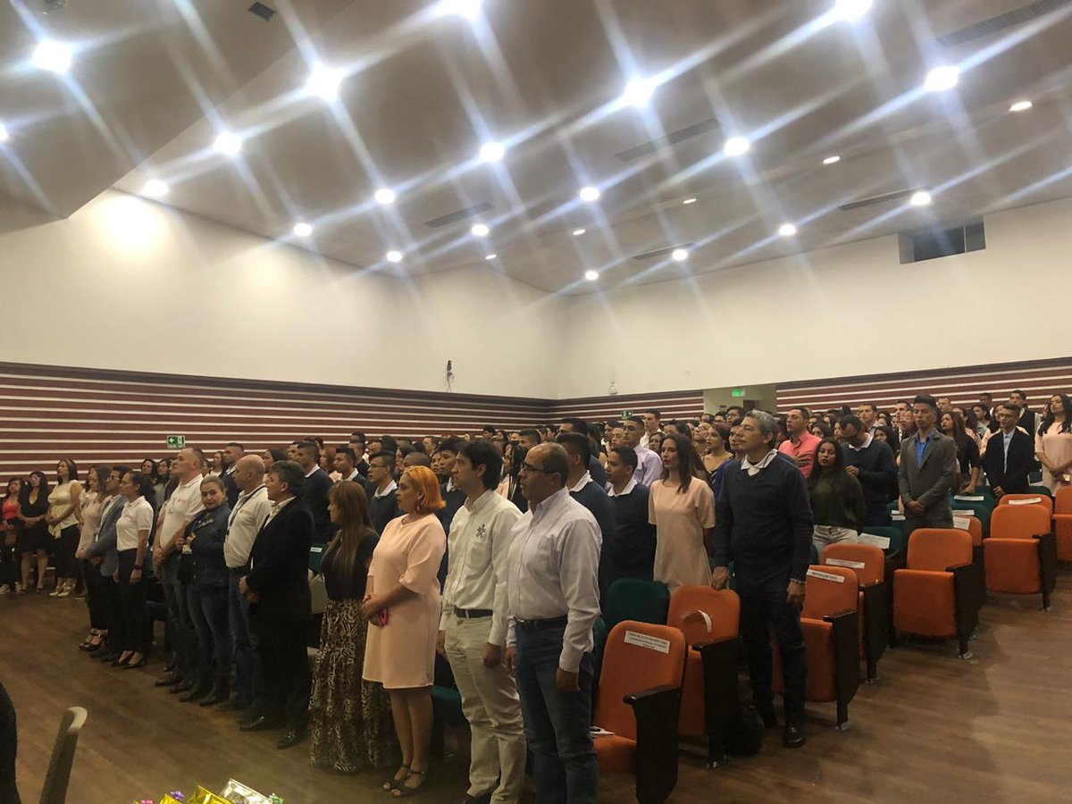 Farid_Figueroat's tweet photo. #AEstaHora acompañamos a la Regional #Antioquia en el evento *Orgullo #SENA* que exalta los aprendices que reúnen los valores y principios que caracterizan a la Entidad y reflejan la integralidad de la formación que brinda el @SENAComunica https://t.co/LtT13xmrtE