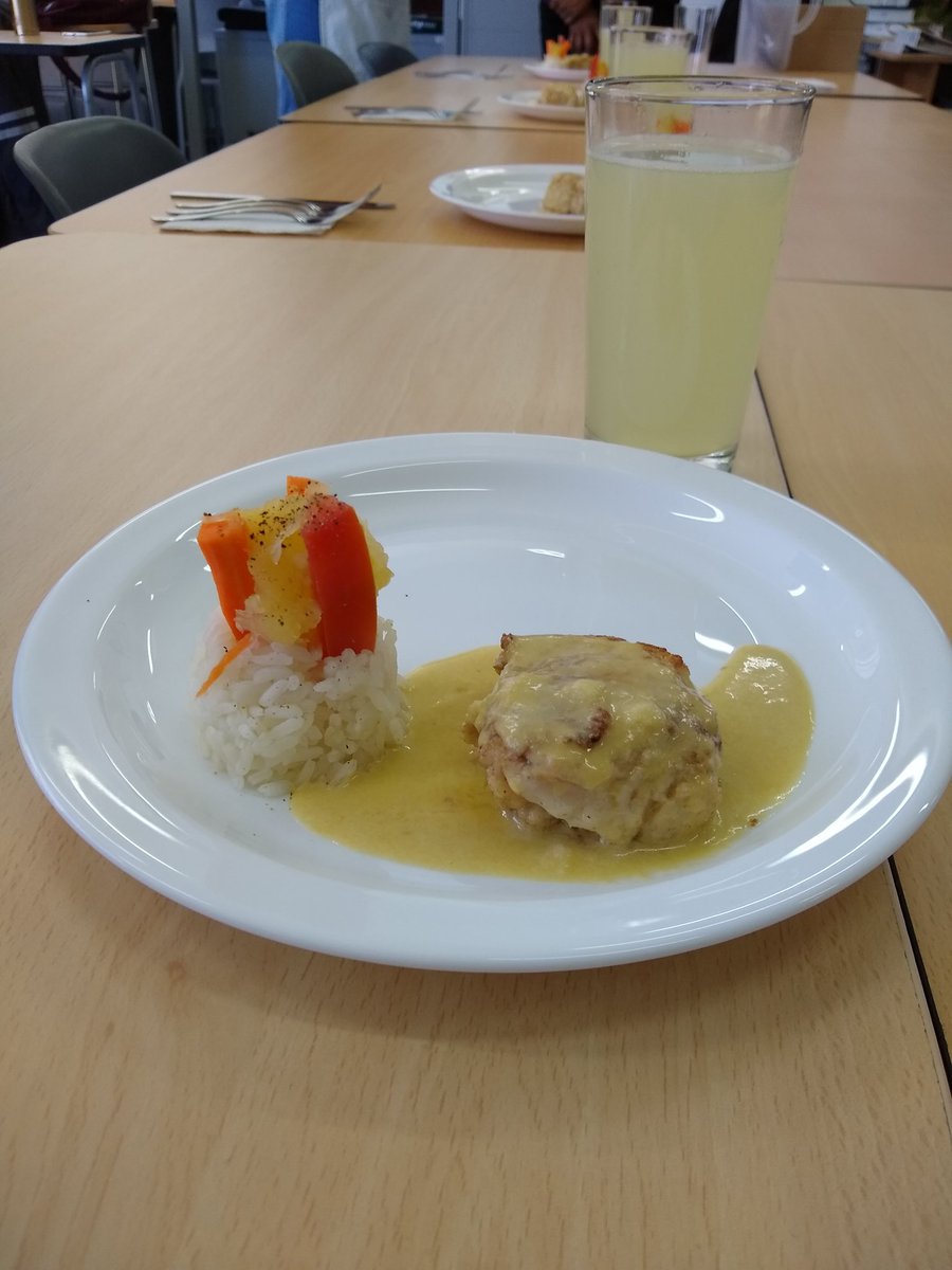 angsauer's tweet photo. I got to be a judge for the nutrition class's Master Chef competition today! A super fun summative assessment! #CNGscience https://t.co/TCga3qtX7l