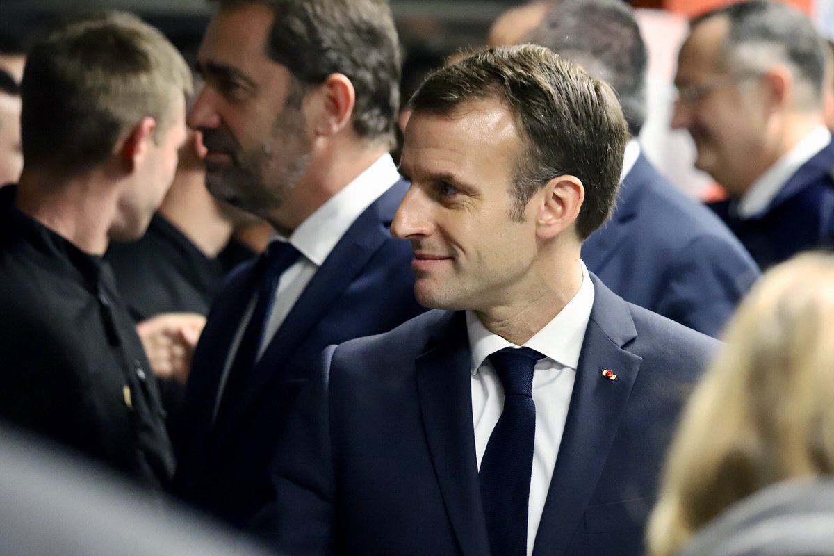 La Republique Est Entre Les Mains De Monsieur Macron Il Va Falloir Qu Il Agisse Vite Lancent Les Gilets Jaunes Apres Leur Rencontre Avec Edouard Philippe