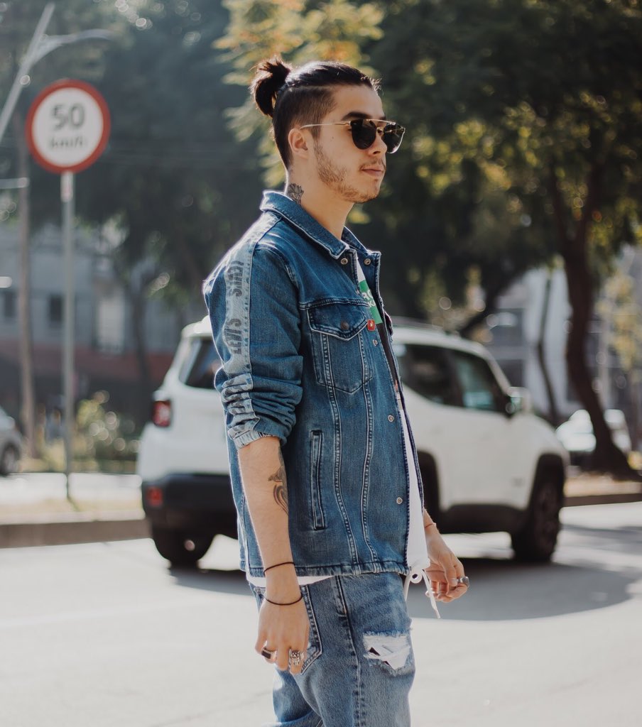 mariobautista_'s tweet photo. RT - Cabello suelto. 
Like - Cabello recogido. https://t.co/bYZNCdLCDD