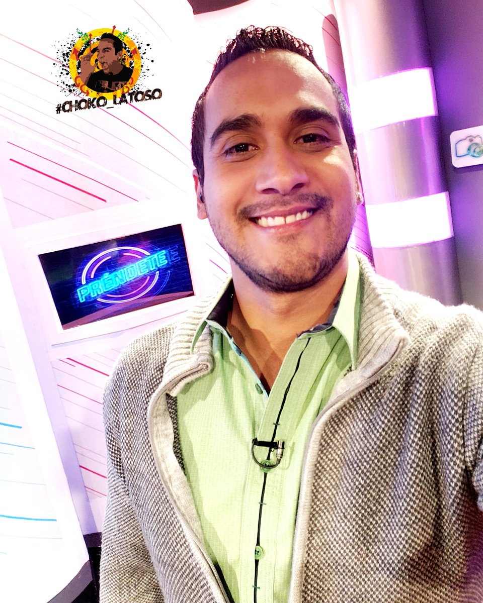 Comunicarturo's tweet photo. Siempre con la certeza de que todo es para bién. Sonríe y confía, allá arriba lo ven todo. 🙏🏽 #DaffyChokolate #TVhost #ConductorTV #presentador https://t.co/IpQO7FG846