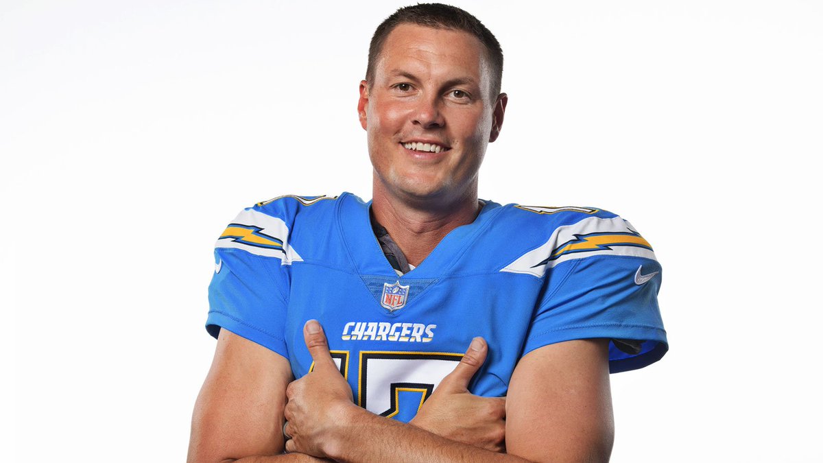 chargers's tweet photo. RETWEETS = VOTES 

#ProBowlVote + @Keenan13Allen 
#ProBowlVote + #MikePouncey 
#ProBowlVote + @Melvingordon25 
#ProBowlVote + #PhilipRivers https://t.co/8kBBlcWVDU