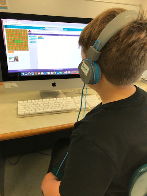 GranvilleTechPD's tweet photo. Ms. Katrina Maliszewski from Mt. Energy Elementary says: "We completed Angry Birds Classic Maze on https://t.co/izLtoBrfSh. This was such an exciting, engaging, problem solving activity. The class loved it!" #GCPSHourofCode #GCPSTech #HourofCode @codeorg https://t.co/NRs8QJTETh