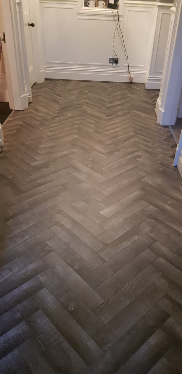 tigertuftcarpet's tweet photo. @canadiafloors we've been busy fitting plenty of your new 12mm herringbone collection. https://t.co/HWfYPJfItM