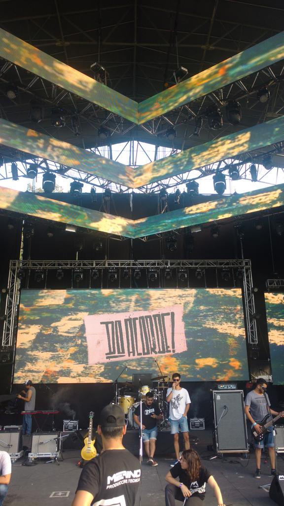 rnanio's tweet photo. Prueba de sonido #DoAcorde @FiestaCervezaGC https://t.co/so2uLXMBPJ