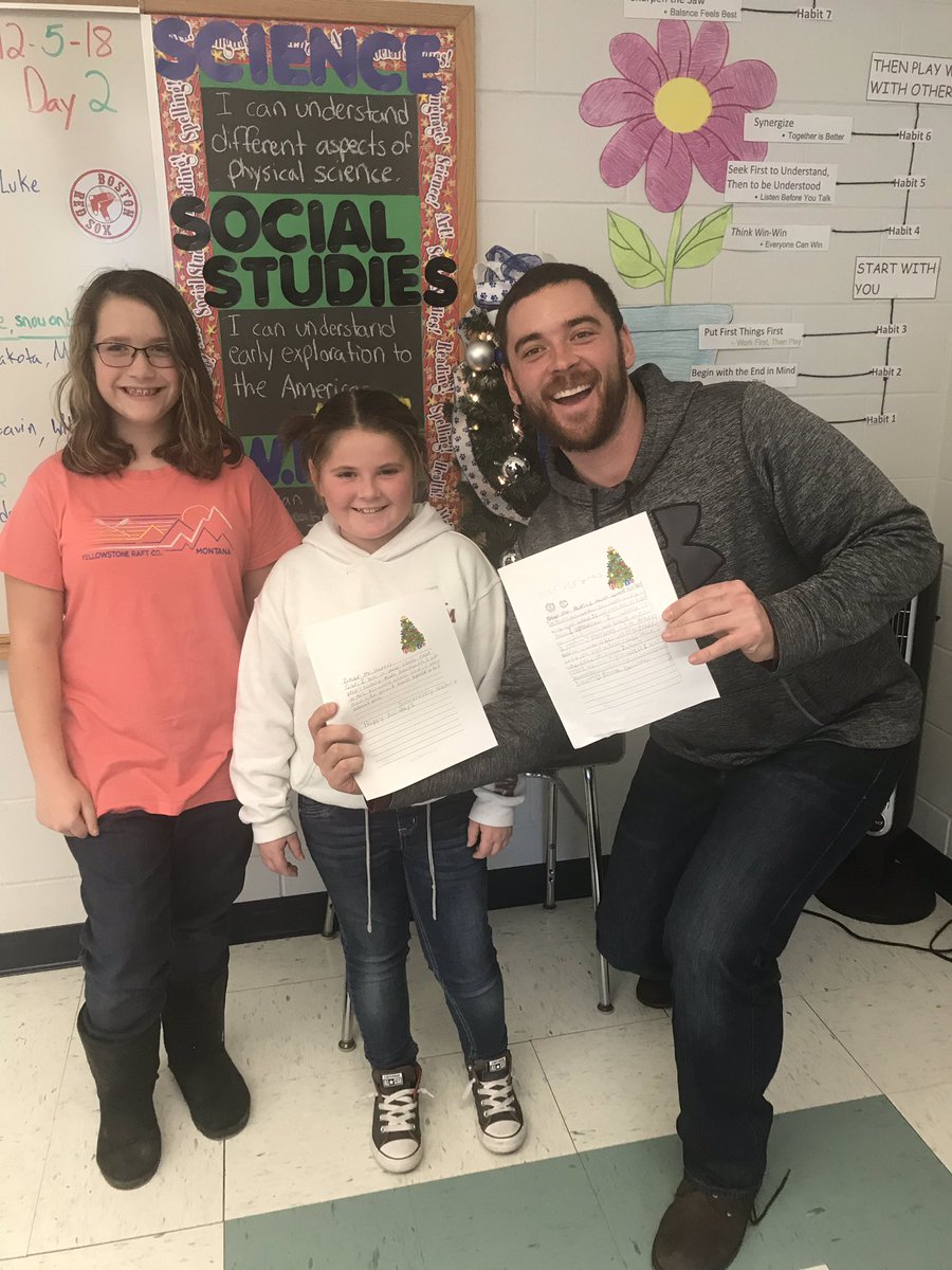 MrsKiranePES's tweet photo. Today on our 12 days till Christmas break gift board, we wrote and gave kind letters to our friends. Some of us even made new ones! #MrHarrisPes #PESDecember18 https://t.co/hyBUfAWHxz