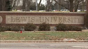 blacknewszone's tweet photo. Lewis University Winter Commencement Rescheduled due to Mumps Outbreak https://t.co/mGGErP5y6j https://t.co/R2dOpGZUPN