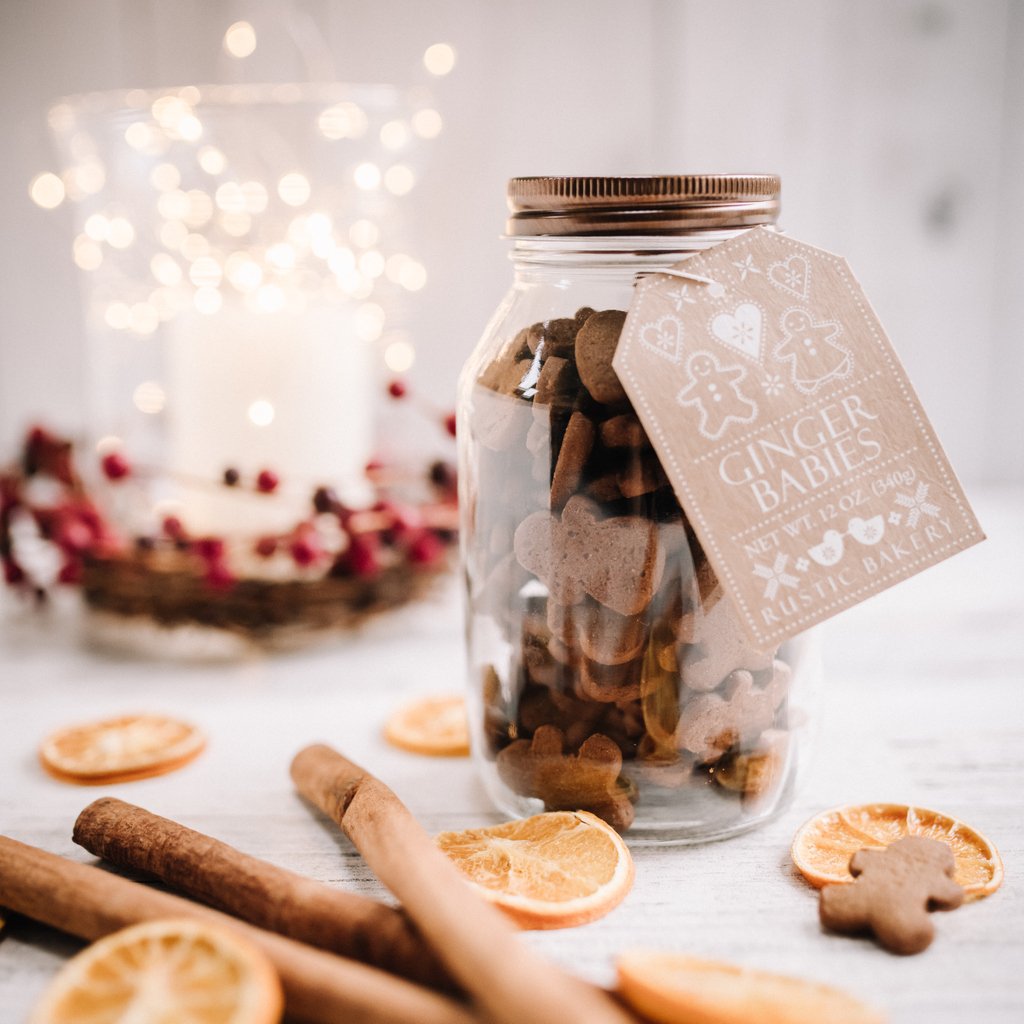 Las galletas de jengibre son unas de mis favoritas en navidad? Cuales son tus favoritas??? 😋
#xmasdecorations, #xmas2018, #realsimple, #pursueprettysmoments, #myseasonof_home,#embracingaslowerlife, #theartofslowliving, #simpleandstill, #gingercookies, #christmasbaking