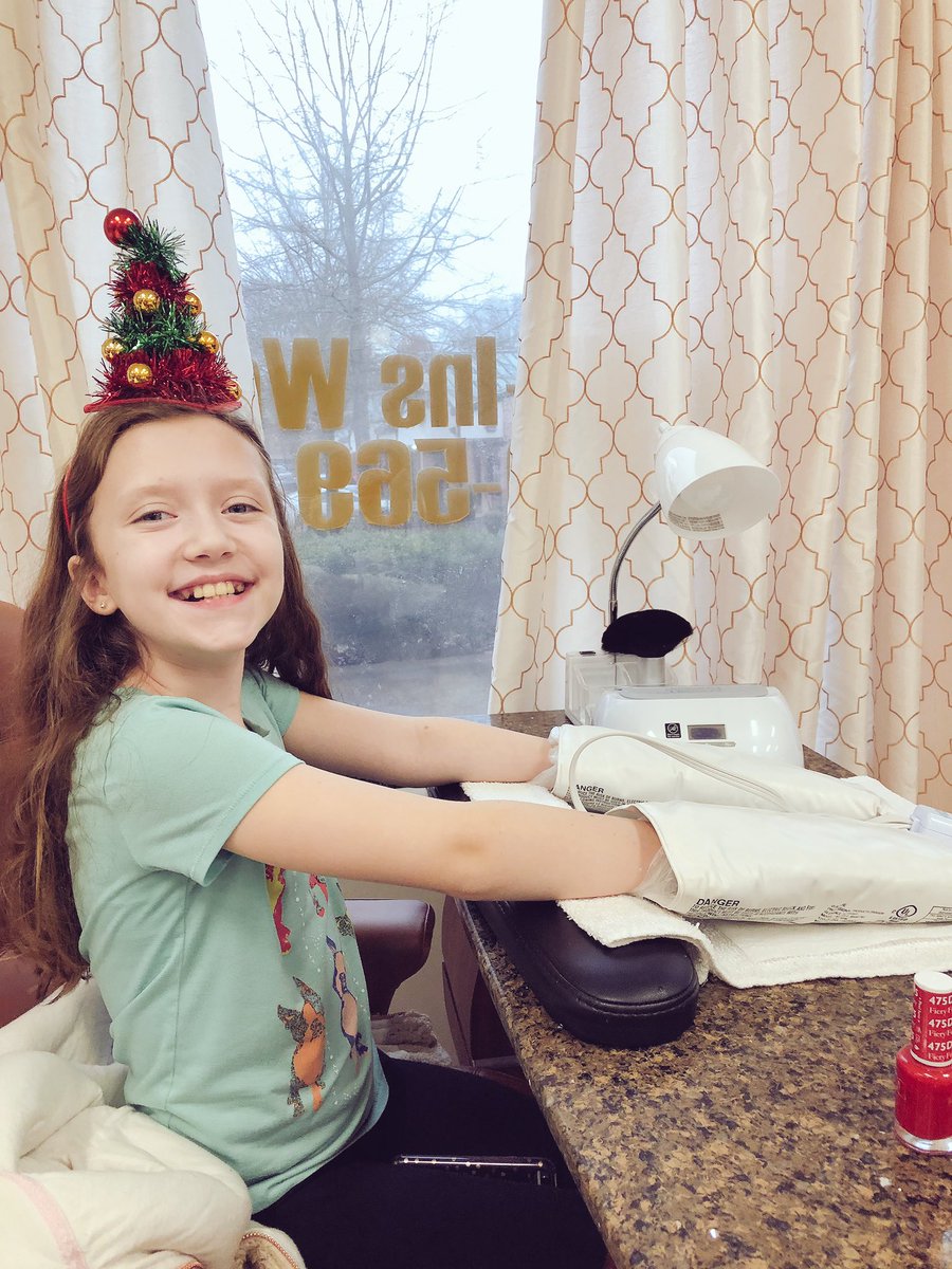 melissapahl's tweet photo. Nail Salon #spa https://t.co/zZxSreM2PC
