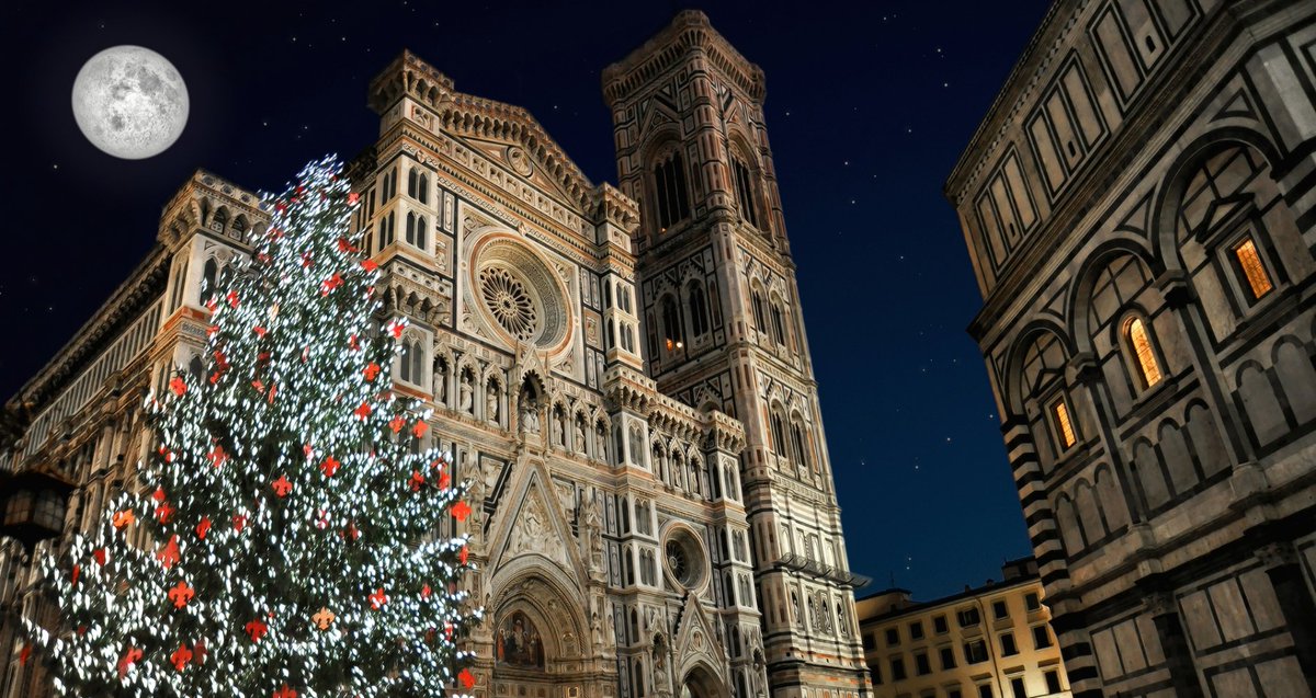 As Christmas approaches, Tuscany becomes even more fascinating. Check out here some of the best Christmas markets in #Tuscany bit.ly/ChristmasMarke…