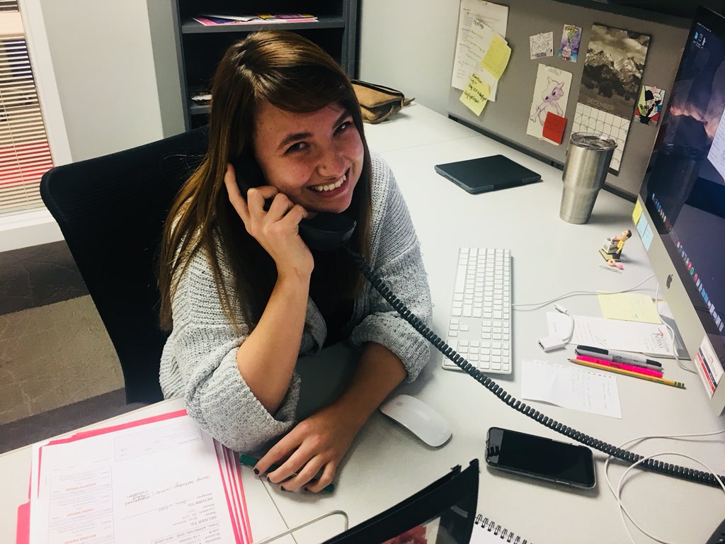 Congratulations to @bethaburrito, a new #USIgrad! We can’t wait to welcome her as <a href="/USIedu/">University of Southern Indiana</a> Art Director in January! Enjoy this day you’ve worked so hard for! 👩🏻‍🎓🎉👩🏻‍🎓🎉