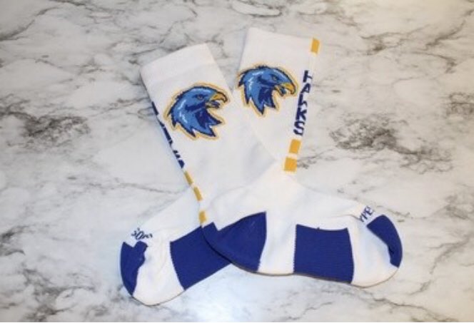 mhmshawkshop's tweet photo. It’s a holiday miracle!🎁🙈 The Hawk Shop presents.... The 12 Days of Hawk Shop! 🎅🏻🦅Over these twelve days we will be featuring products (even some with special discounts!) that are perfect gift for the Hawk fan in your family! Today our featured item is Merrol Hyde Socks! https://t.co/TwWr1ZbYJQ