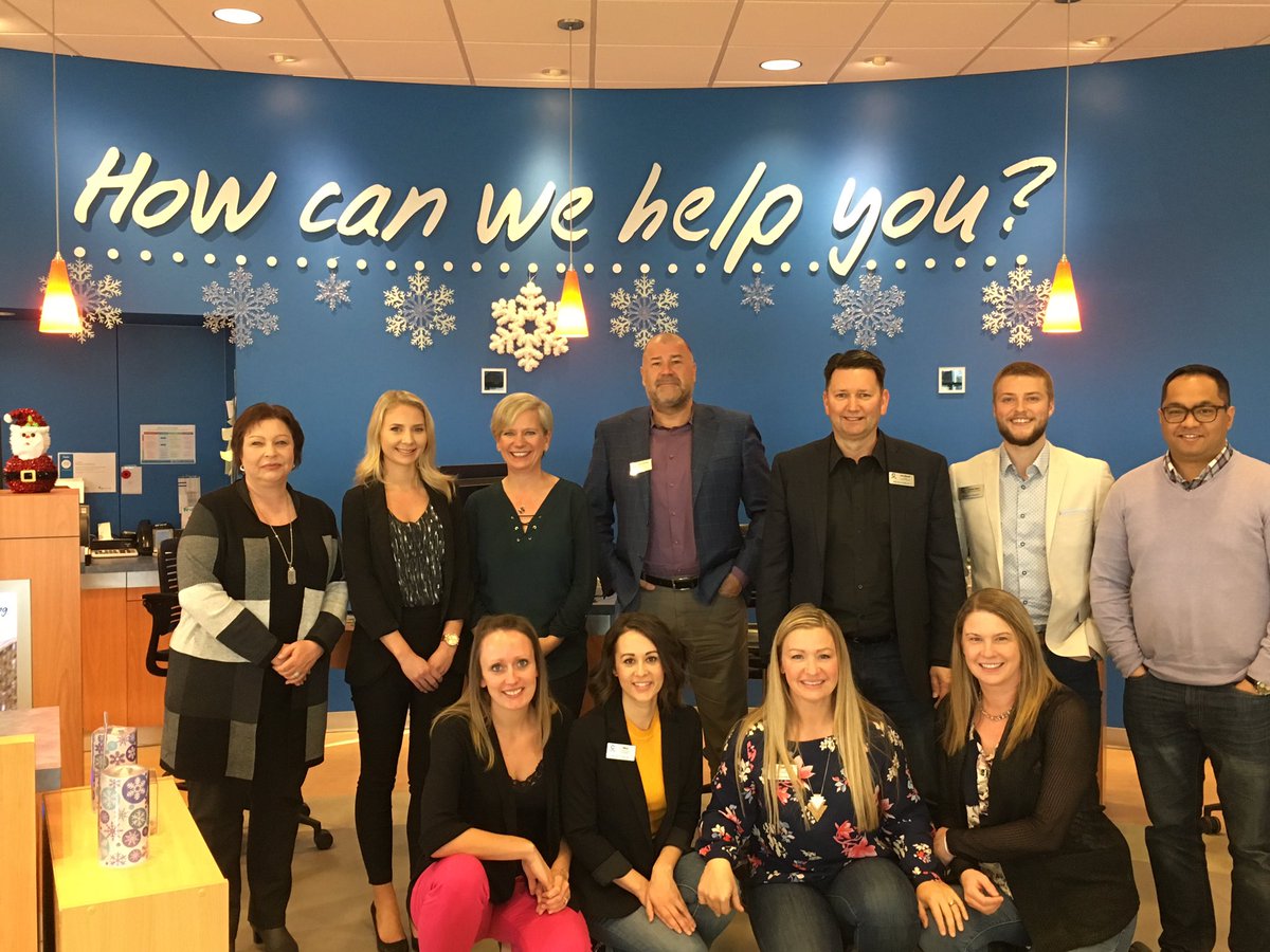 HipwellDan's tweet photo. Another great morning visiting branches with our new CEO. Thanks to the teams at Grandview Corners and Semiahmoo Branches for being such excellent hosts. @CoastCalvin https://t.co/7VJWJlQD7p