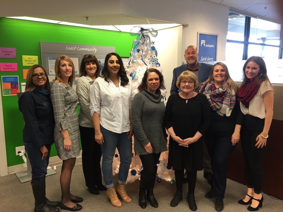 HipwellDan's tweet photo. Another great morning visiting branches with our new CEO. Thanks to the teams at Grandview Corners and Semiahmoo Branches for being such excellent hosts. @CoastCalvin https://t.co/7VJWJlQD7p