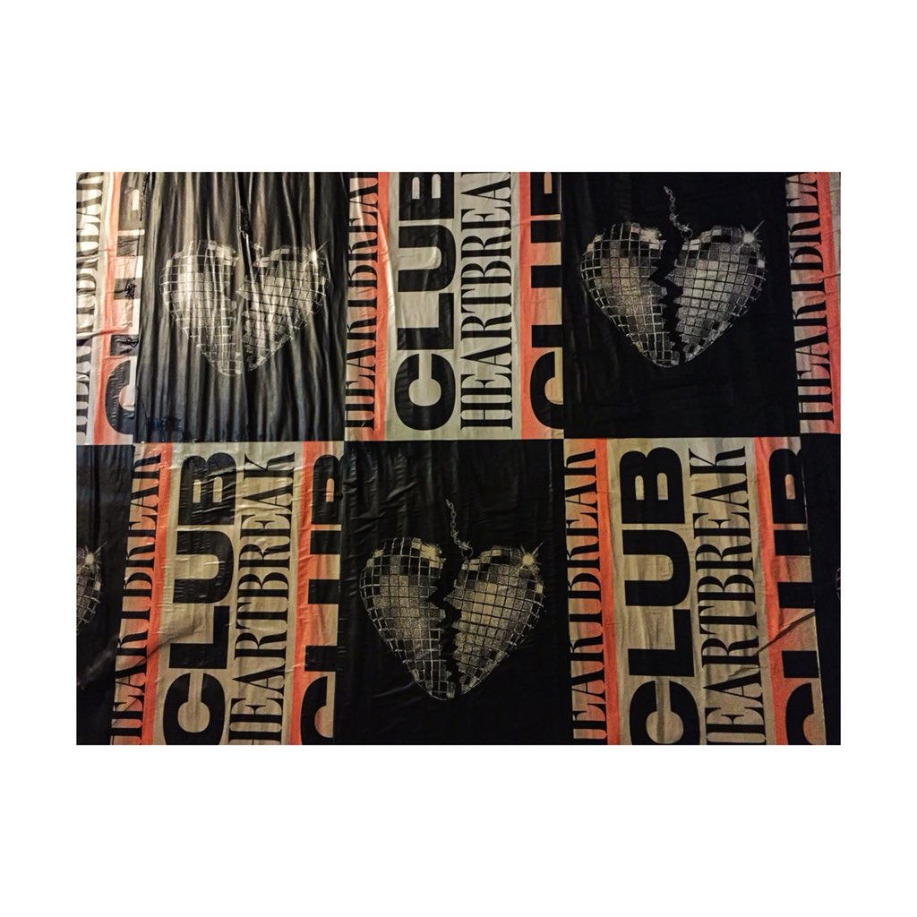 vivanthitang's tweet photo. ππ€ @MarkRonsonβs #clubheartbreak special @MileyCyrus edition also featuring @Rory_Phillips π€π #mileycyrus #nothingbreakslikeaheart #markronson #roryphillips #london @theborderline https://t.co/Hwr308XOFc