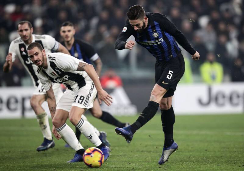 Gagliardo questo risultato!

#slilingdoors #gagliardini #juveinter #puragioia #mandzukic #topplayer #innamorato