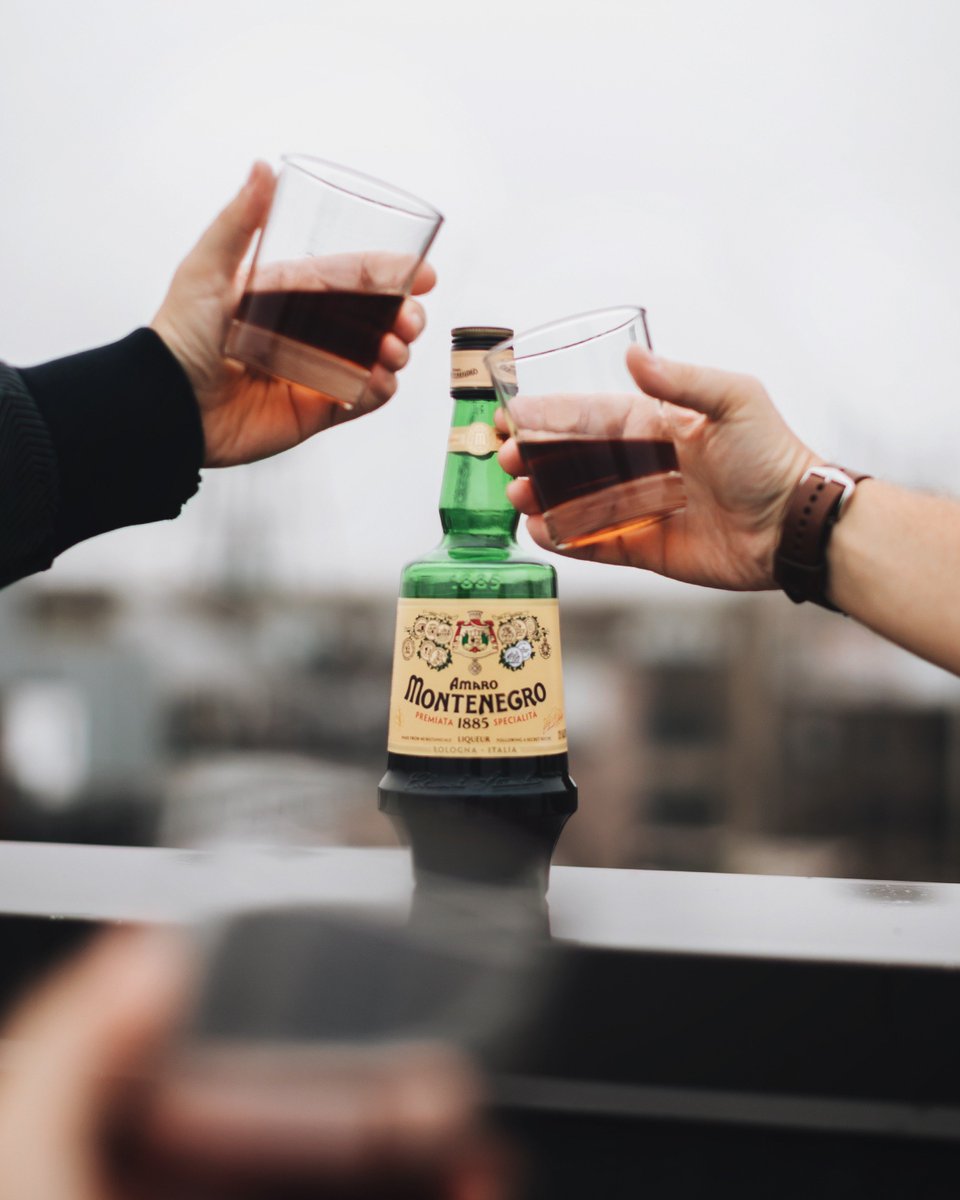 To sharing moments with those who matter the most this holiday season. Saluti. #AmaroMontenegro #MakeItWithMonte