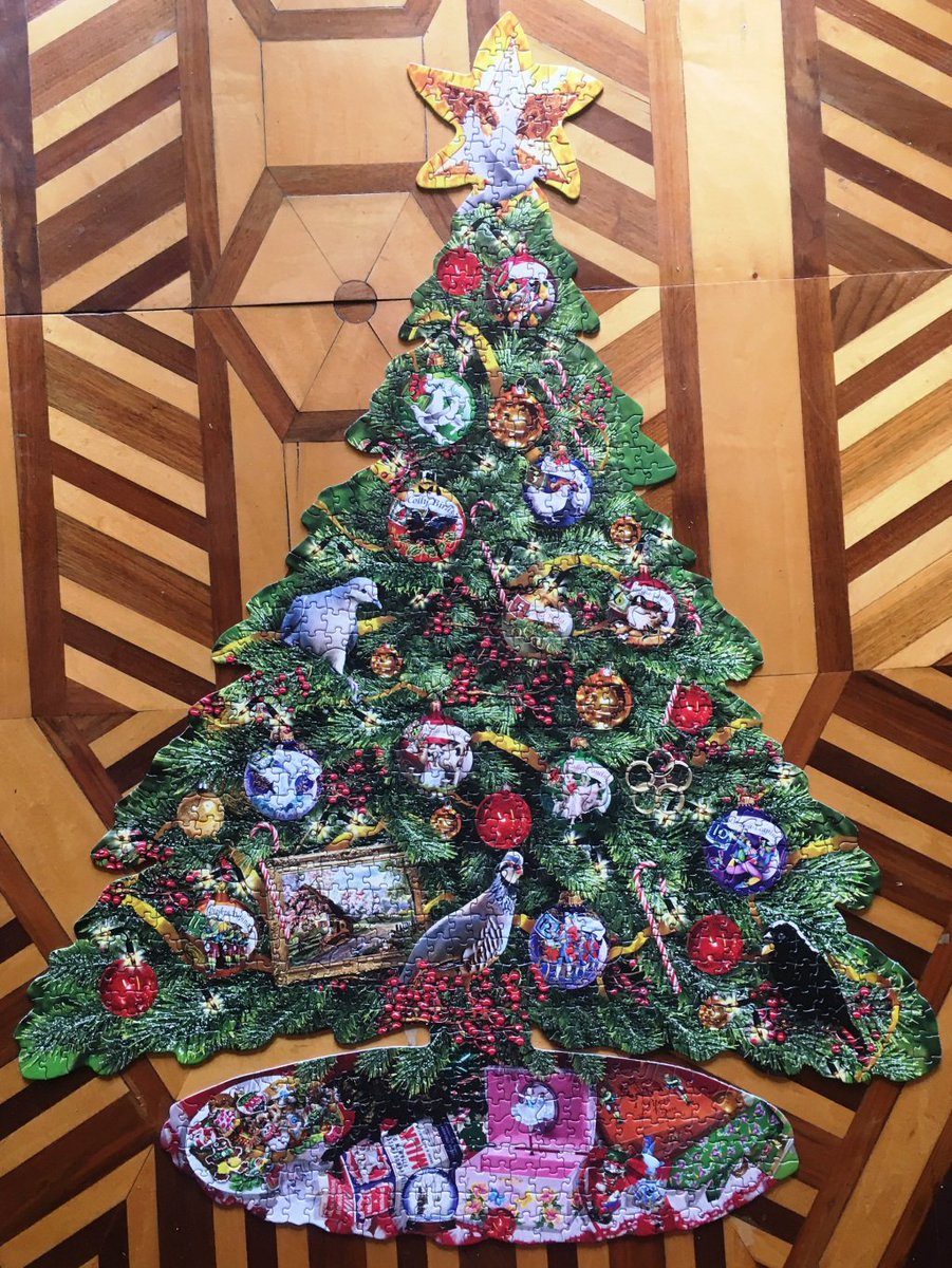 Puzzlepaws1's tweet photo. 25 Days of XMAS - Day 5
Apologies for the delay in Posts, I caught a nasty cold! Feeling better and more festive! @SeriousPuzzles #25DaysofChristmas #12Daysof Christmas #MyTrueLove #ChristmasPuzzle #jigsawpuzzle #puzzleblog https://t.co/tfiEPpnjA7 https://t.co/qZ7UIlnyki