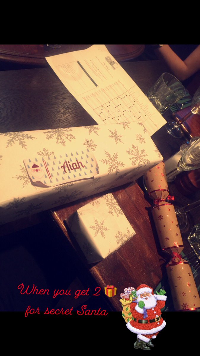 AiahKhateb's tweet photo. #Christmas dinner with MIFIGians πβ€οΈπ @UofMMFIG #fungi #funguys and #fungirls #π#labchristmas #lab #groupouting https://t.co/kdfpBb5rVn