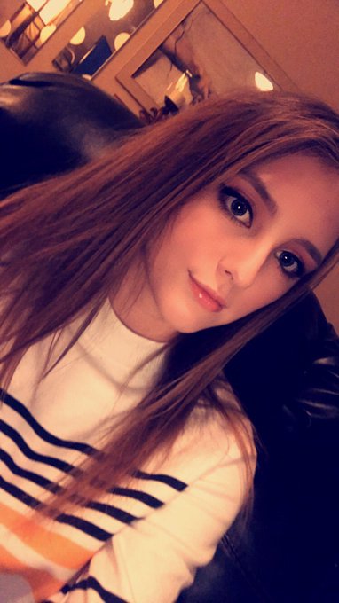 Did my makeup a little bit 💕🥰😝 https://t.co/QsuwCDhegs<a href="/tag/newprofilepic"class="tags"><span>#newprofilepic</span></a>