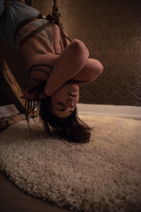 Verticality with @inoublietta https://t.co/GUmSFvxfZl<a class="tags" target="_blank" title="On Twitter" href="/?out=eyJ0eXAiOiJKV1QiLCJhbGciOiJIUzUxMiJ9.eyJpYXQiOjE3MjE1ODUwMDgsImlzcyI6InR3cG9ybnN0YXJzLmNvbSIsIm5iZiI6MTcyMTU4NTAwOCwiZXhwIjoxNzUzMTIxMDA4LCJyZWRpcmVjdF91cmwiOiJodHRwczovL3R3aXR0ZXIuY29tL2lub3VibGlldHRhIn0.Z4agTQKYMC1cQQSRoxVKydJ5age5JjEZkuqSoTOOZy3OG0tV0G11My1OOHo9QSyF08nLmkzKnGeipLIhuFREEg">@inoublietta</a>