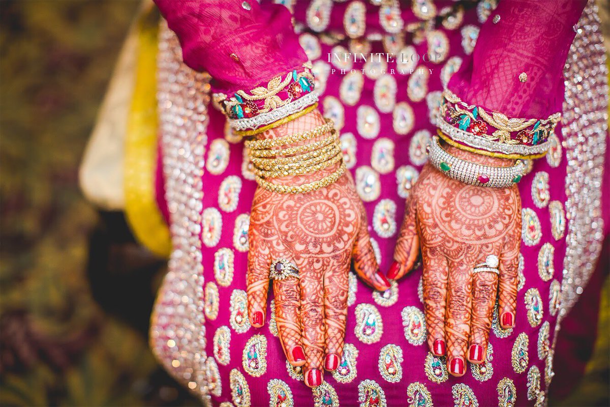 TheInfiniteLoop's tweet image. The art of applying henna to the hands and feet is known as Mehndi, and is traditionally used for celebrations and rites of passage. #infiniteloopphotography #love #instagood #thatsdarling #photooftheday #theknot #weddingphotographer