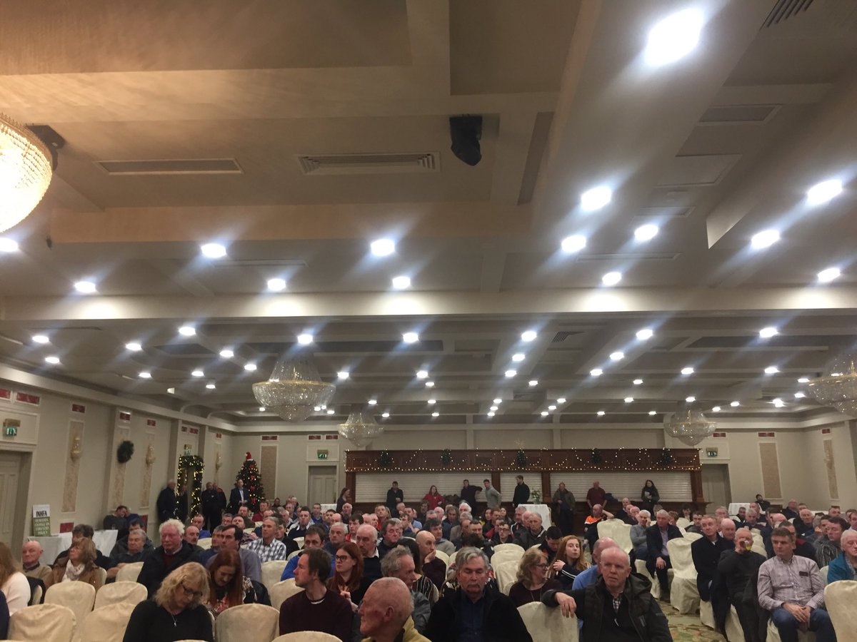 One half of the room at 11.10pm in Westport on a night with a weather alert listening to ⁦<a href="/JoinINHFA/">INHFA</a>⁩ discussing the CAP and ANC payments ⁦<a href="/lukeming/">Luke 'Ming' Flanagan</a>⁩